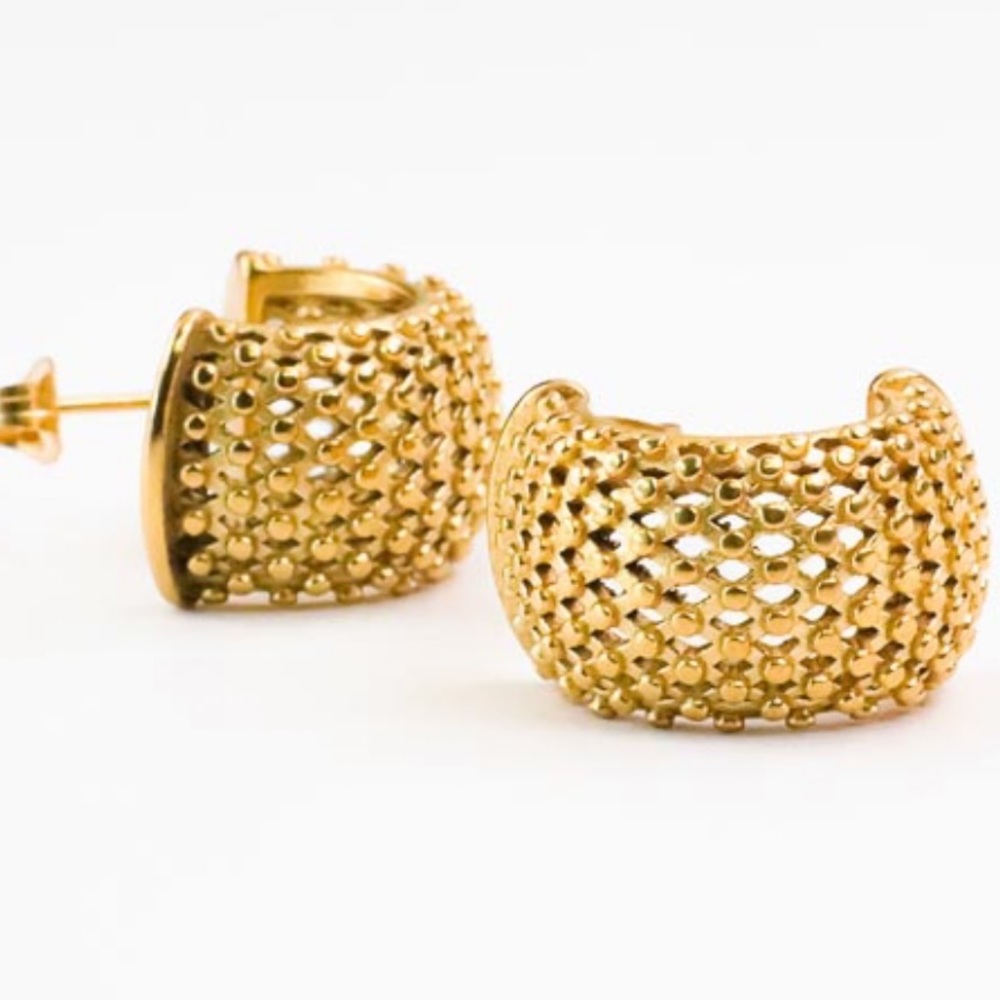 Mesh hoop earrings - Picture 2 of 3